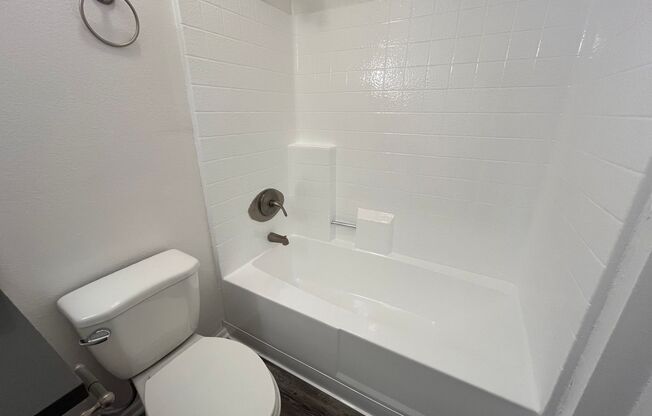 2 beds, 2 baths, 1,100 sqft, $2,398, Unit 303