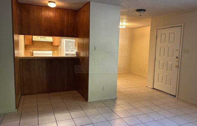 2 beds, 1.5 baths, $895, Unit 4101 Water St Unit A