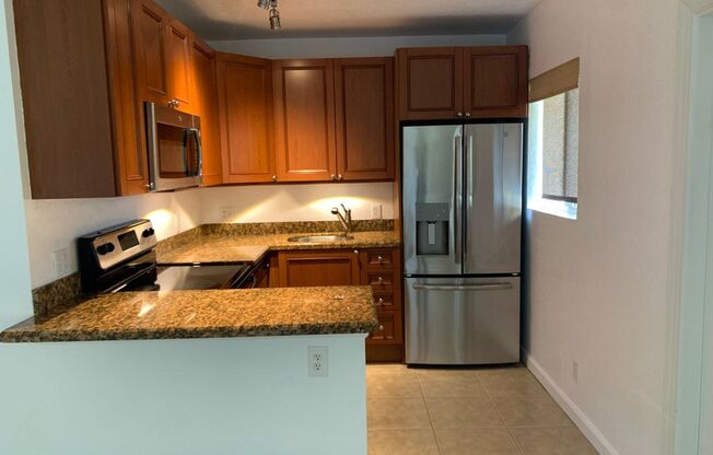 2 bedroom condo in the heart of WILTON MANORS.