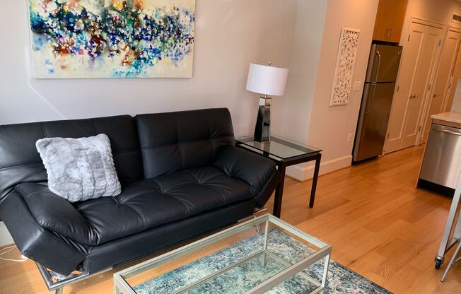 1 bed, 1 bath, $2,750, Unit 307