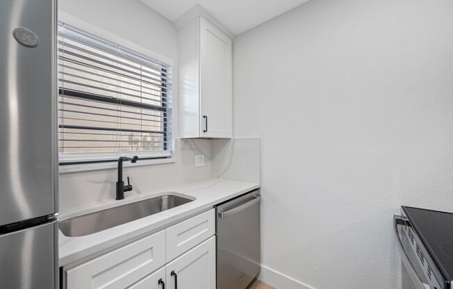 2 beds, 2.5 baths, 1,200 sqft, $1,995, Unit 13