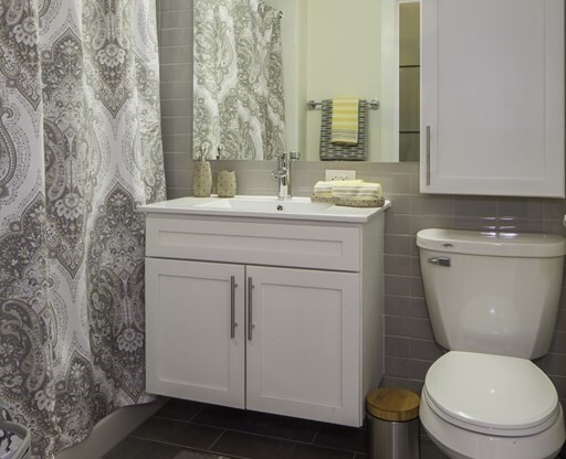 Studio, 1 bath, 405 sqft, $2,600, Unit 409