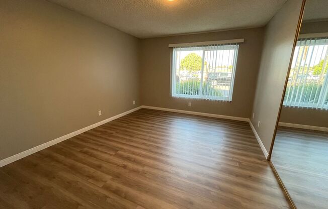 2 beds, 1 bath, 980 sqft, $2,435, Unit 001