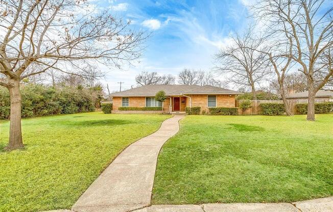 10923 STRAYHORN DR