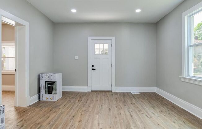 1221 4th Ave
