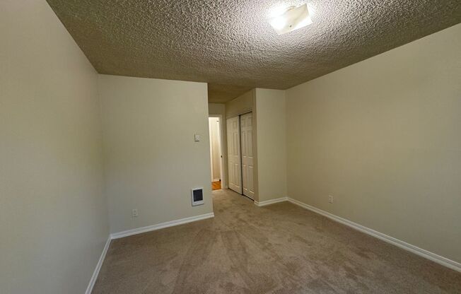 2 beds, 1 bath, 740 sqft, $1,550, Unit 110