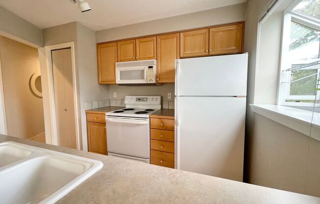 2 beds, 2 baths, $2,200