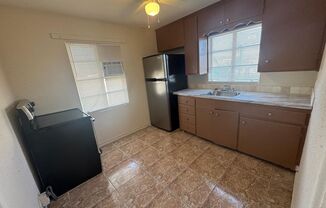 2 beds, 1 bath, $1,750, Unit # 3 UPSTAIRS