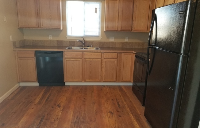Surprisingly Spacious and Beautifully Updated Duplex – 4 Bed, 2.5 Bath