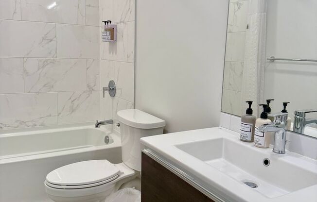 1 bed, 1 bath, 569 sqft, $1,899, Unit 205