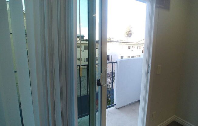 1 bed, 1 bath, 650 sqft, $1,995, Unit 207