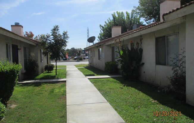 4424 White Lane