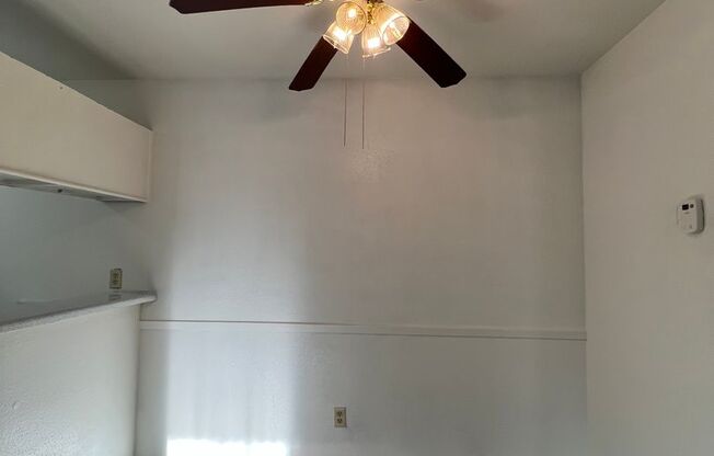 1 bed, 1 bath, 660 sqft, $1,040, Unit 209