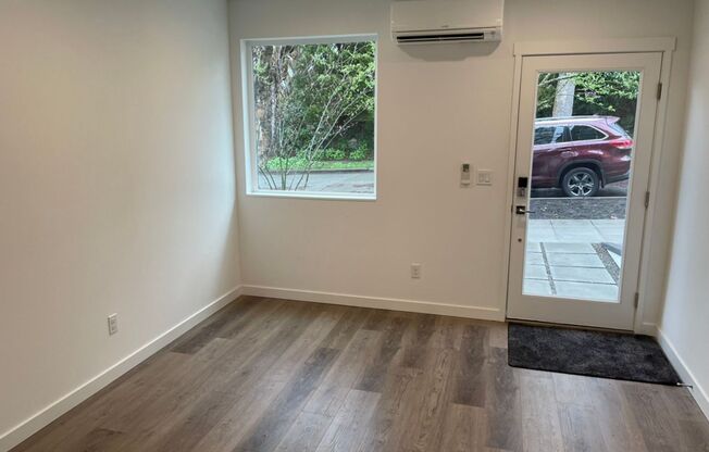 Elegant Wallingford Townhome