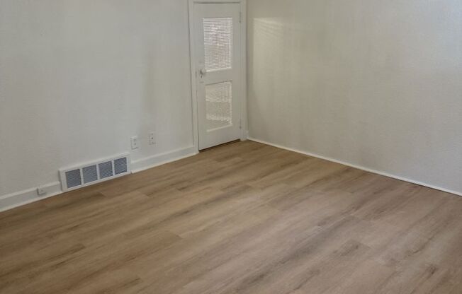 Cozy Studio Basement Unit off Pershing and Central $885