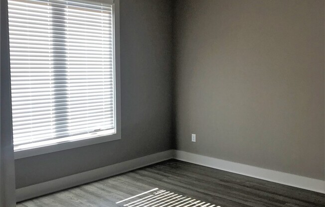 1 bed, 1 bath, 798 sqft, $905, Unit 301