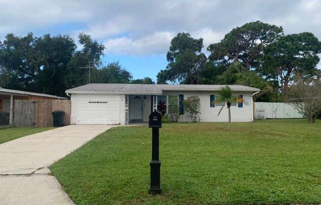 3 Bedroom 2 Bath Home in Central Gulfport