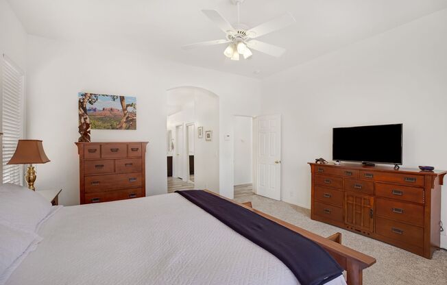 3 beds, 2 baths, $2,350