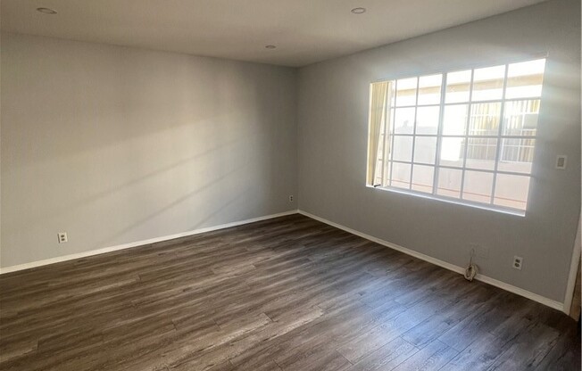 1 bed, 1 bath, 800 sqft, $3,200