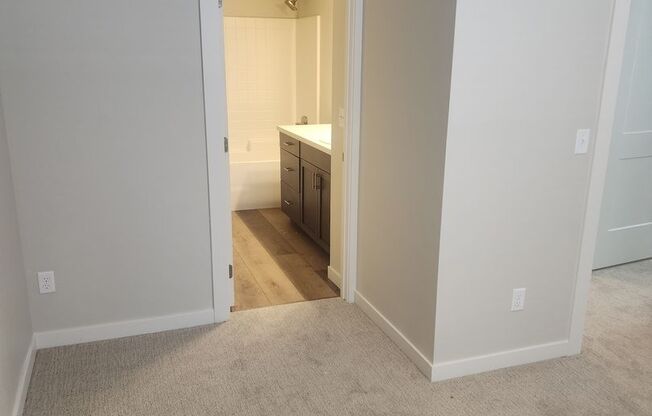 2 beds, 2.5 baths, 1,050 sqft, $1,750, Unit 6315 - 102