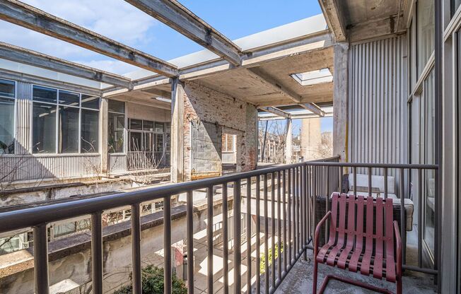 2 beds, 1 bath, $2,695, Unit Unit 262