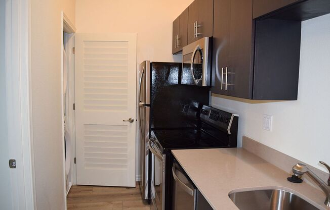 1 bed, 1 bath, 362 sqft, $1,325