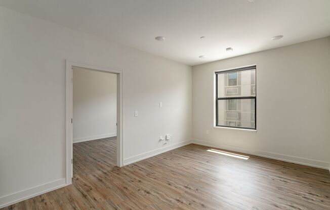2 beds, 2 baths, $1,584, Unit 1050 N 4th St. Apt. 303