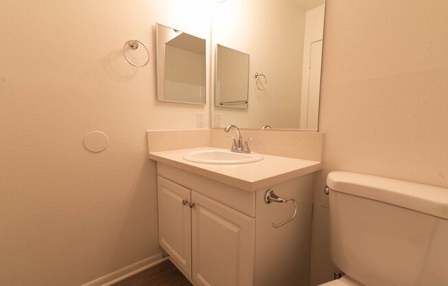 Studio, 1 bath, 600 sqft, $1,650, Unit 12