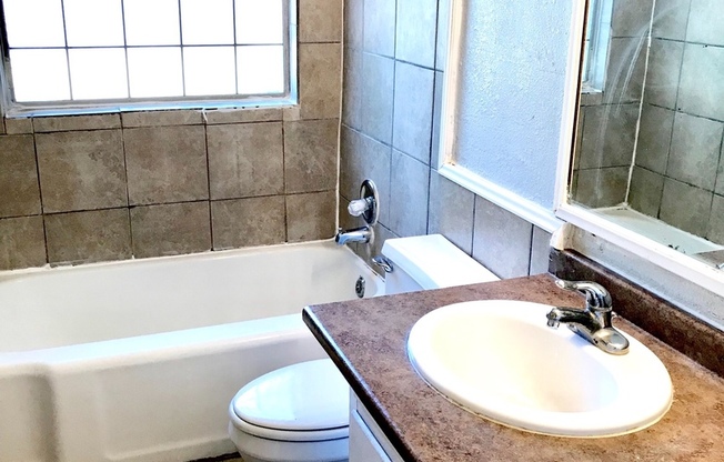 Pre-Leasing  - 2 bed 1 bath