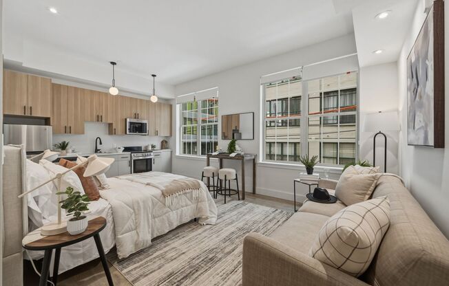 Studio, 1 bath, 675 sqft, $1,575