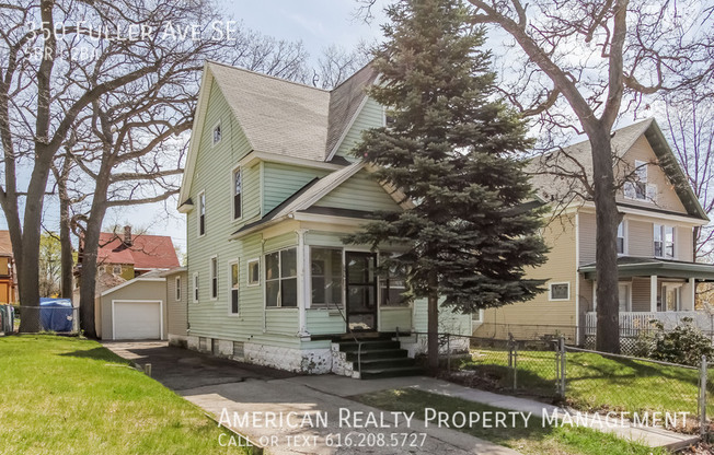 350 FULLER AVE SE