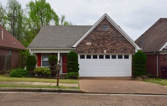 3 Bedroom, 2 Bathroom Near Appling Rd in Cordova