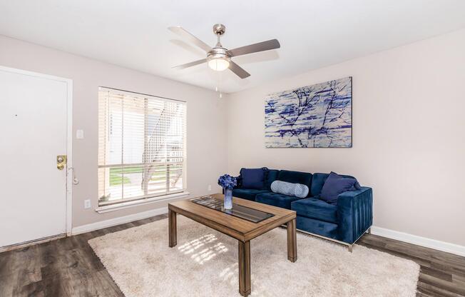 1 bed, 1 bath, 550 sqft, $900