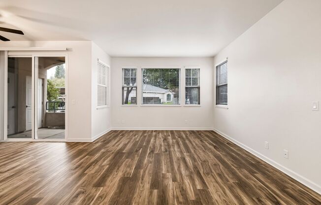 2 beds, 2 baths, 1,100 sqft, $1,925, Unit 253