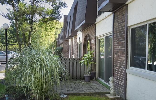 Shadow Hill Apartment Building