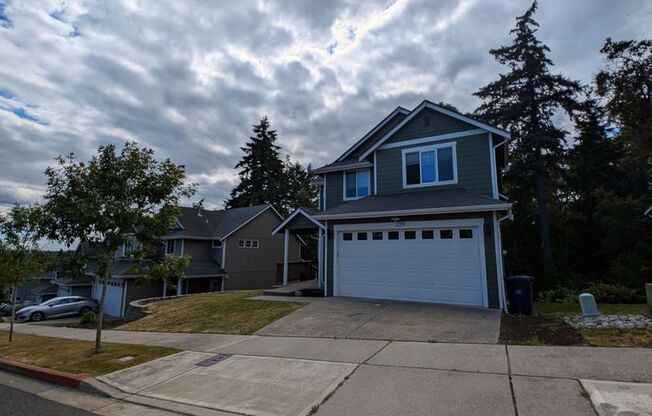 Stylish & Convenient Living - Bremerton 4 Bedroom Available in August.