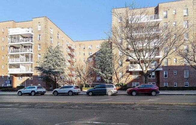 1 bed, 1 bath, $1,750, Unit APARTMENT 6B