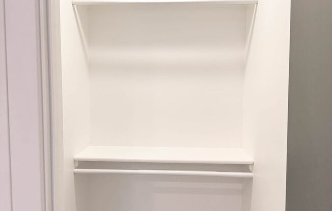 1 bed, 1 bath, $2,720, Unit 13