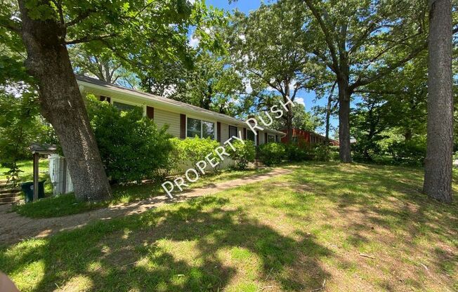 1503 PIN OAK DR