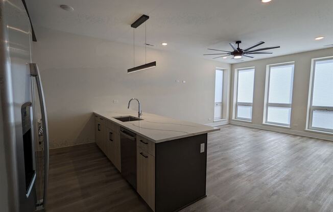 3762 S Indiana Ave Unit 2