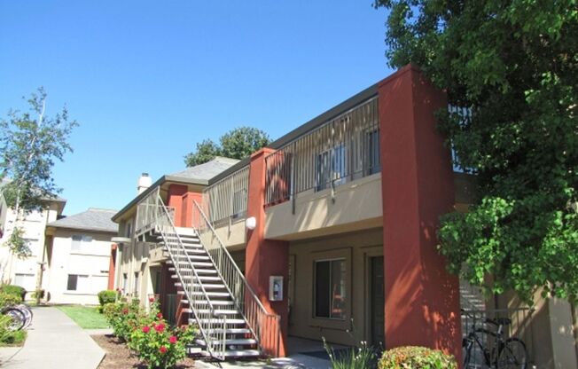 2 beds, 2 baths, 1,254 sqft, $2,650