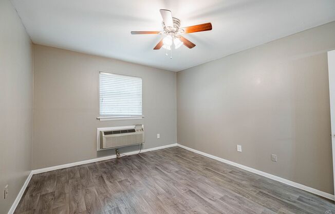 1 bed, 1 bath, 672 sqft, $1,100, Unit 2298-11