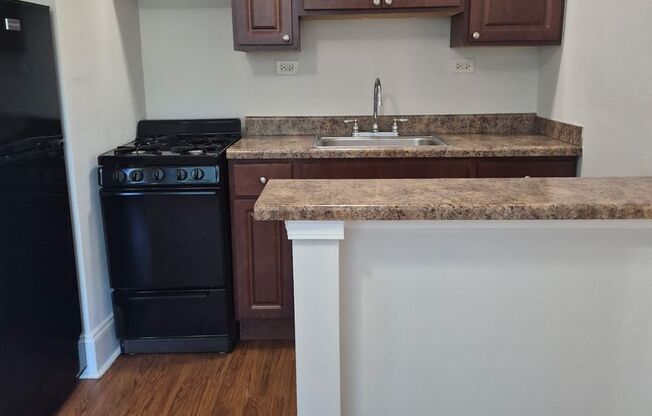 Studio, 1 bath, 300 sqft, $1,125, Unit 508