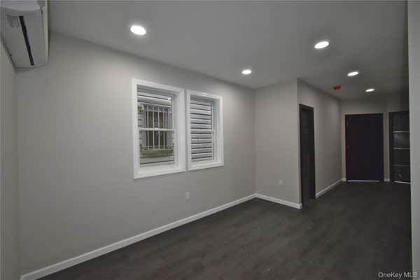 108 46 153 ST