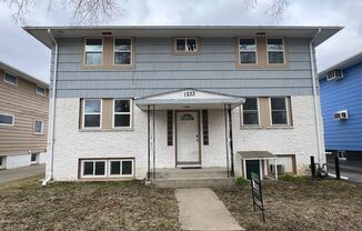 1233 4 1/2 ST NW