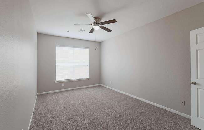 3 beds, 2 baths, 1,299 sqft, $1,656