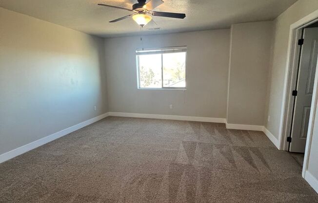 3 beds, 2.5 baths, $1,760, Unit # 26