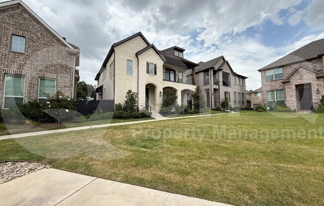 732 PATRIOT LN