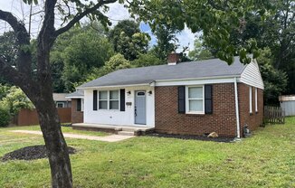 2213 SHAMROCK DR