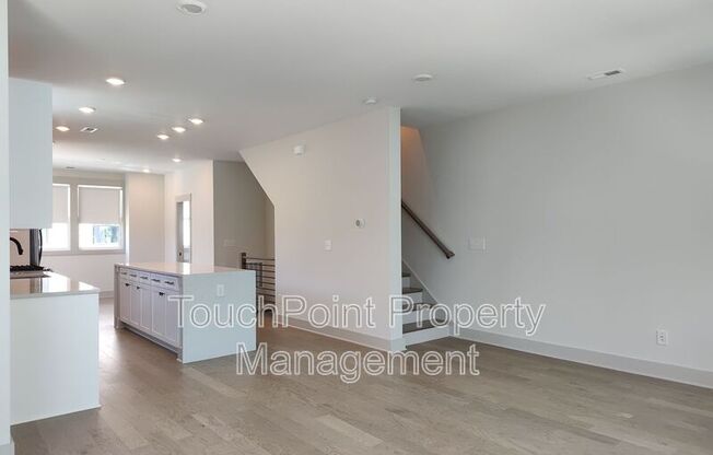 1037 WESLEY TERRACE AVE